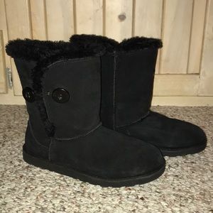 Black Knockoff Uggs